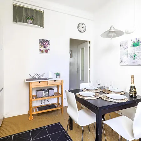 Апартаменты Studio Palais Clemenceau By Interhome